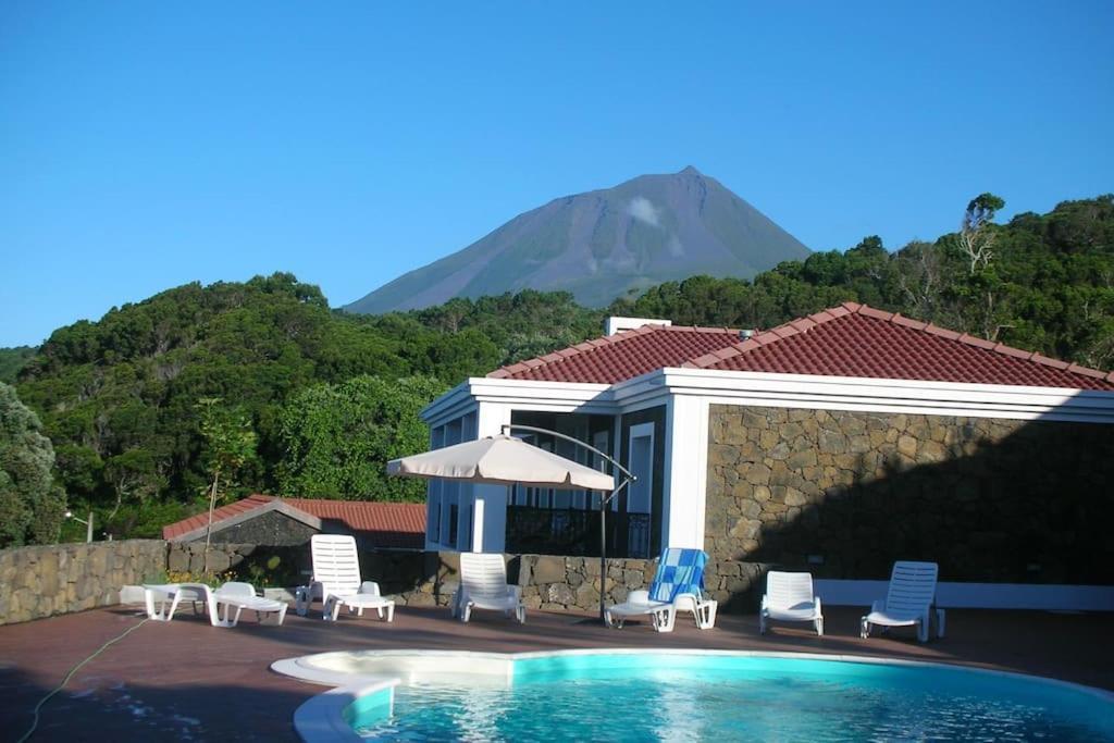 Villa Casa Do Ananas, Cliff-top/ocean-front Villa, Pico *